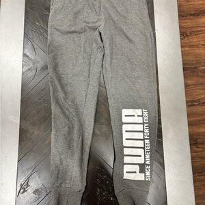 Selling two pants like new